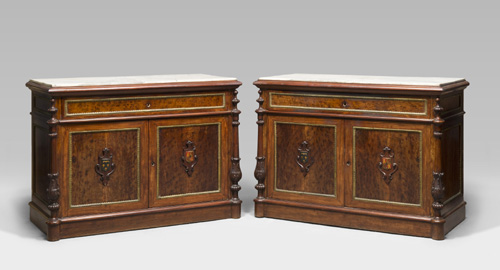 Credenze borboniche a vanteaux