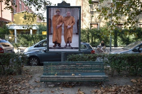 Milano. Opere d'arte affisse al posto della pubblicità (fonogramma)