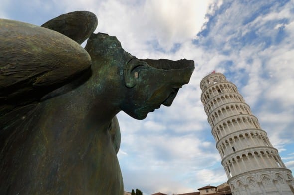 Igor Mitoraj. Icaro Caduto