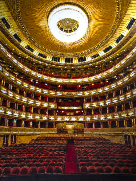 Opera Vienna, 2015, olio su tavola, cm 200x150