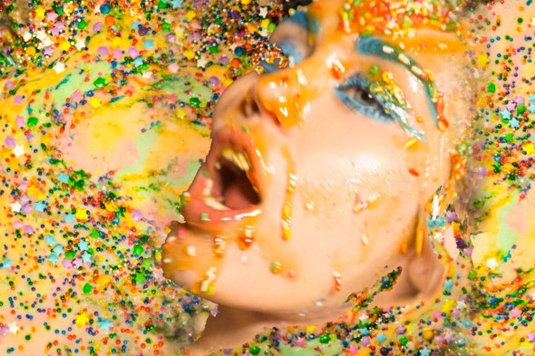 Miley Cyrus & Her Dead Petz