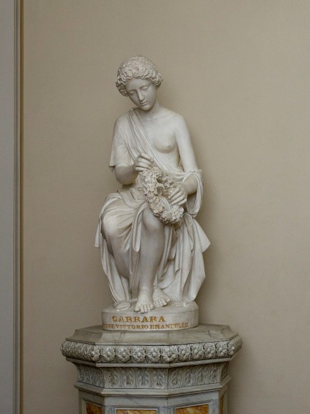 Giuseppe Ferdinando Lazzerini  (Carrara, 1831-1895) Flora  ante 1863 marmo bianco di Carrara Firenze, Palazzo Pitti, Galleria del Costume