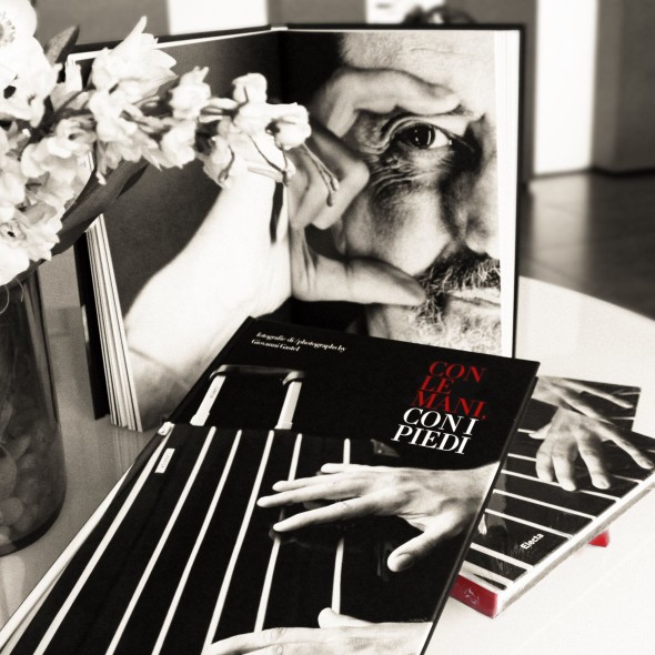 Libro_Con le mani e con i piedi