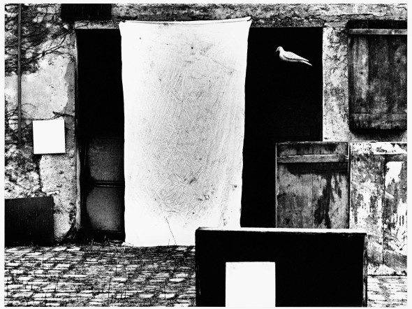 . Da Questo ricordo lo vorrei raccontare (2000).  Senigallia © Archivio Mario Giacomelli, Senigallia 