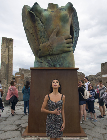 SELFIEADARTE MITOmania #Mitoraj a #Pompei @FondazioneTerzoPilastro