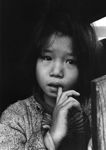 Domon Ken Rumie, 1959 dalla serie I bambini di Chikuhō (Chikuhō no kodomotachi) 457 x 560 mm.  Ken Domon Museum of Photography 