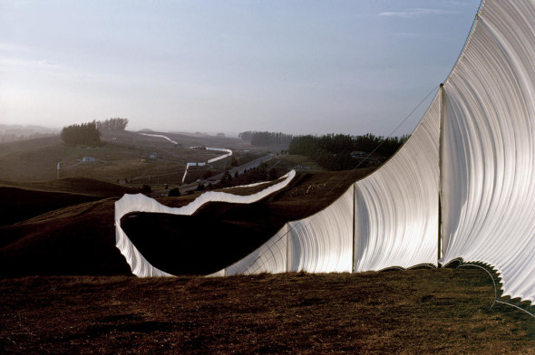 Christo and Jeanne-Claude  Running Fence, Sonoma and Marin Counties, California, 1972-76  Photo: Jeanne-Claude  © 1976 Christo 