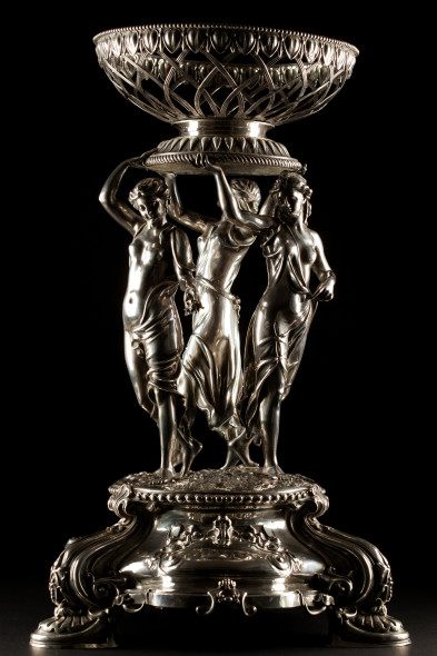 Robert Gerrard - Centrotavola in argento. - Londra, 1861 - h cm 47