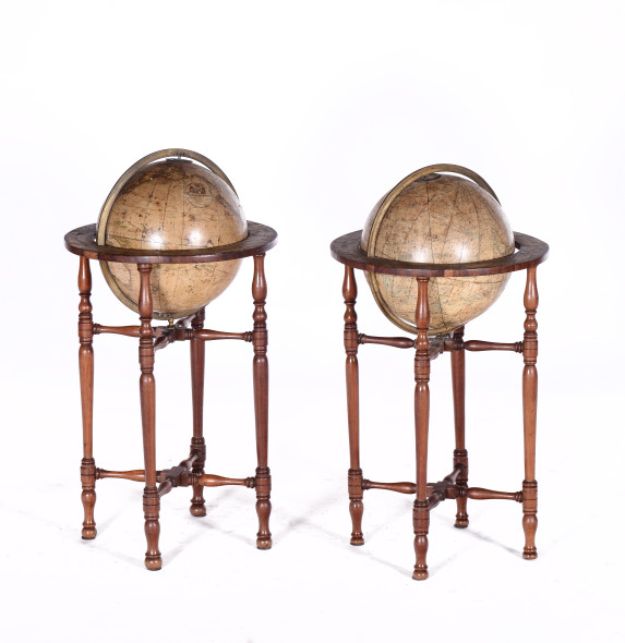  Coppia di globi celeste e terrestre, John Smith, Londra € 6.000 – 7.000