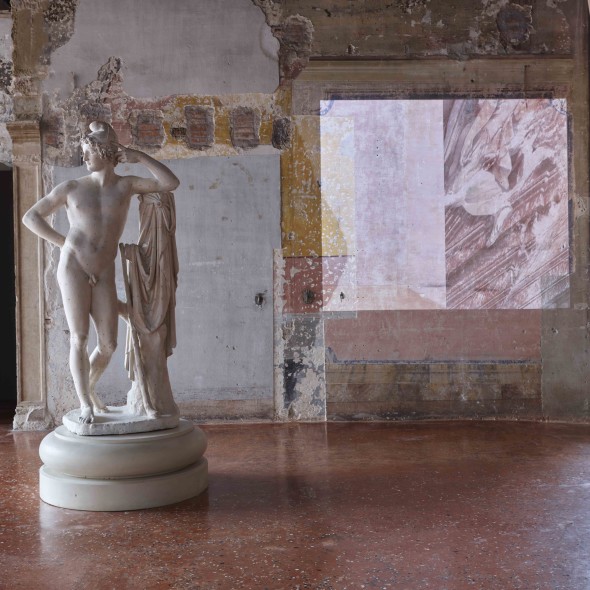 Paris by Canova and Castella Installation at second floor of Palazzo Fortuny © Jean-Pierre Gabriel