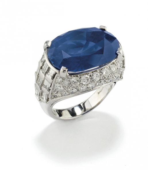 Anello in oro bianco, zaffiro e diamanti, Bulgari 1970 circa Stima € 200.000 – 300.000 