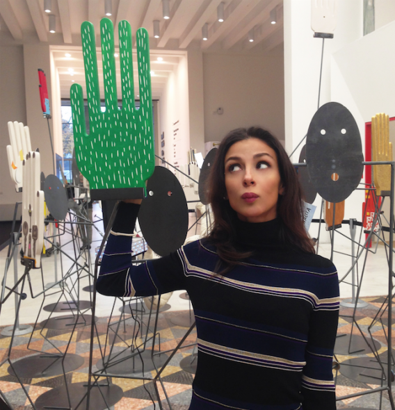 #SELFIEADARTE "Augh!" #GiulioJacchetti (mano ferita) #NormaliMeraviglie #LaMano #FondazioneSacraFamiglia @LaTriennale @CleliaPatella