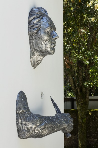 atteo Pugliese, La Spina, 2010, alluminio, 240 x 135 x 43 cm