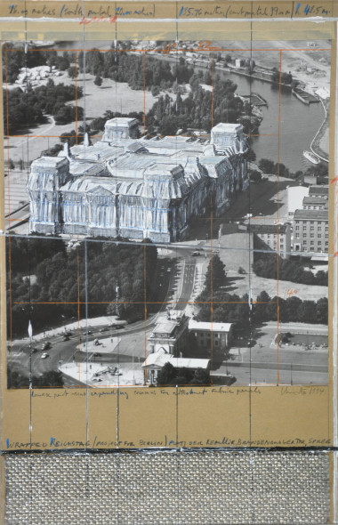 CHRISTO Wrapped Reichstag Project 1994, tecnica mista – 57,5x36 cm Courtesy Galleria Tega, Milano 