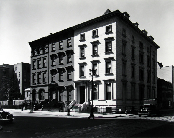 Fifth Avenue Houses, Nos. 4, 6, 8, 1936 ©Berenice Abbott/Commerce Graphics/Getty Images. Courtesy of Howard Greenberg Gallery, New York