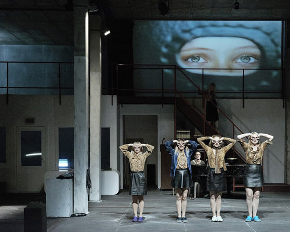 Anna Viebrock scenografia e costumi mostra venezia fondazione prada