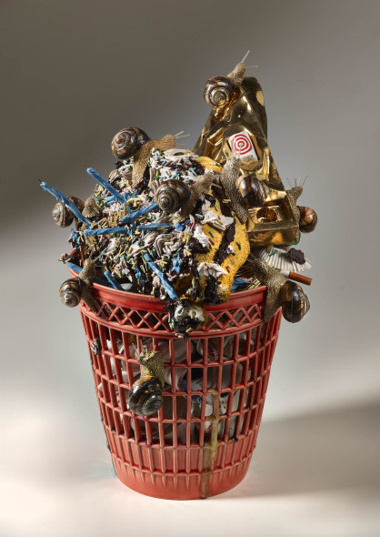 Bertozzi & Casoni, Cestino della discordia, 2015, mostra Ascoli Piceno Pinacoteca Civica Minimi Avanzi marzo 2017