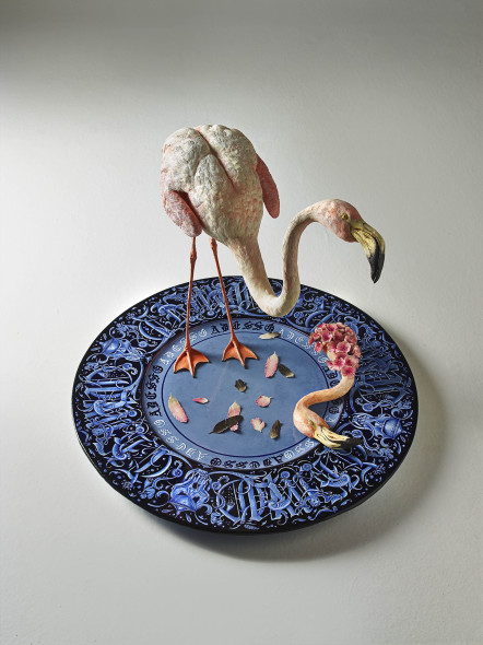 Bertozzi & Casoni, Grottesca con fenicottero, 2014, ceramica policroma, mostra Minimi Avanzi Pinacoteca Civica Ascoli Piceno marzo 2017