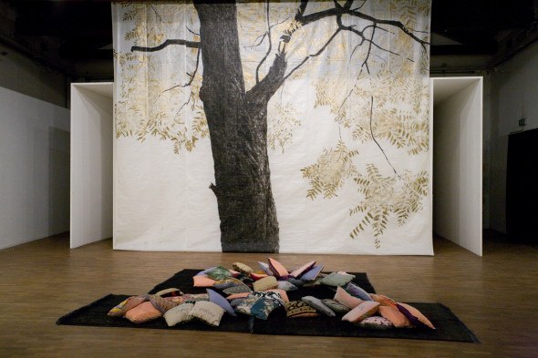 Veduta-di-istallazione-Antipolvere.-Stefano-Arienti-Galleria-Civica-Modena