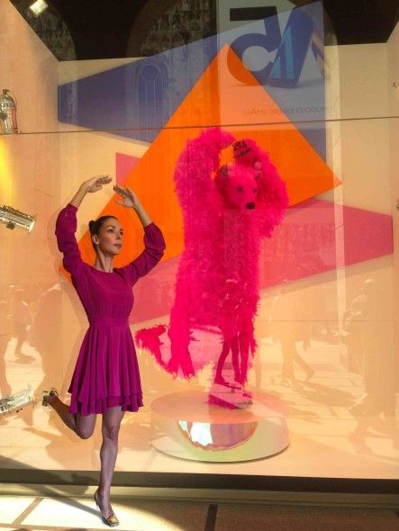 #SELFIEADARTE "Orsa Korbut" #Iamtiredofeatingfish #PaolaPivi @LaRinascente #Milano Piazza Duomo @CleliaPatella