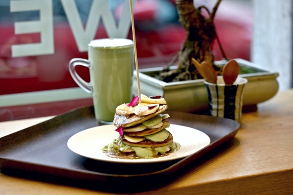 macha-banana-sweet-pancakes