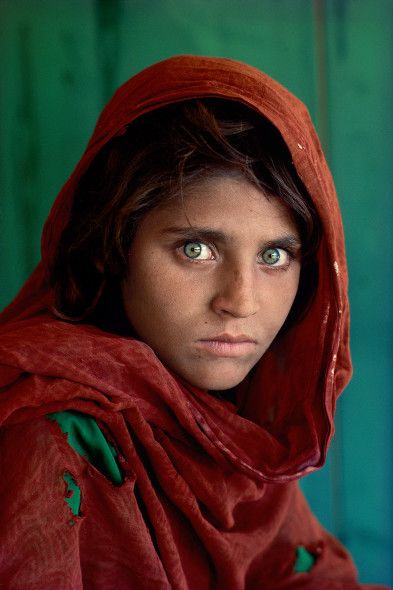Steve McCurry, La ragazza afghana, Peshawar, Pakistan, 1984, Museo Civico Sansepolcro