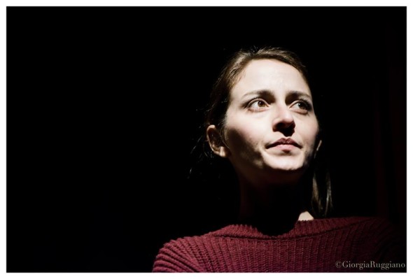 Chiara Mancuso in Fumo, Festival Milano Off 2017, Ph. Giorgia Ruggiano, Spazio Lambrate