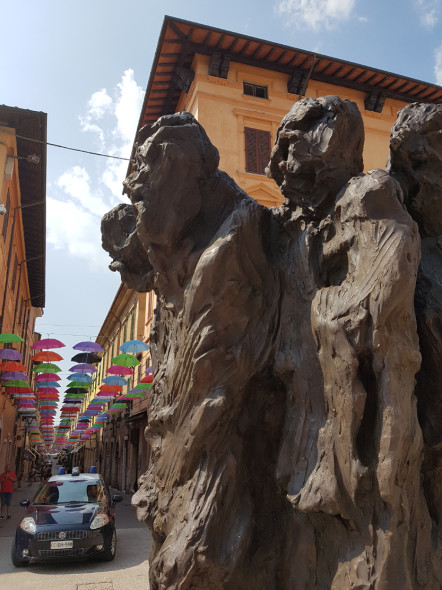 La Folla di Sorensen a Pietrasanta (Foto Luca Zuccala)