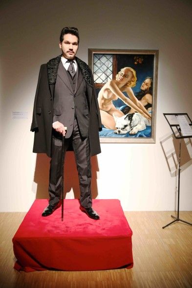 le-comte-robert-de-montesquiou-sings