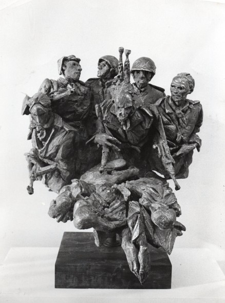 Floriano Bodini, La Guerra 1963, bronzo, 76x68x55, foto Pepi Merisio