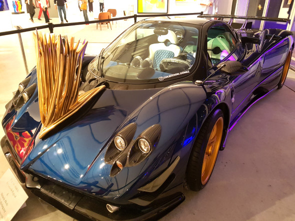 Pagani Zonda F (con inserti di Pablo Atchugarry)