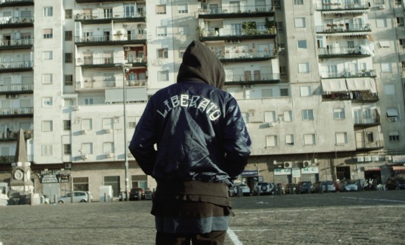 Liberato canta ancora. Me staje appennenn’ amò è il nuovo singolo