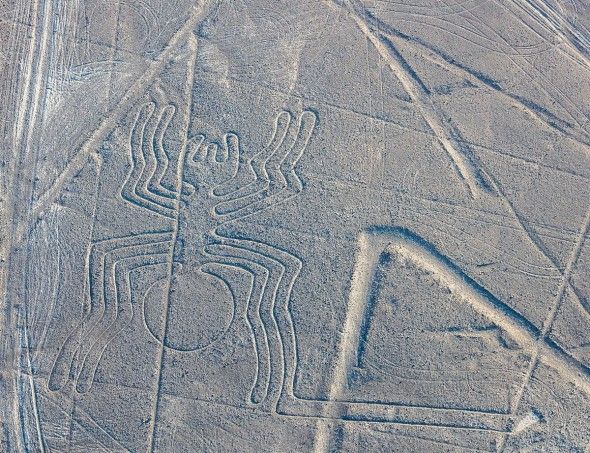 Le linee di Nazca, Perù. Foto via Wikimedia Commons