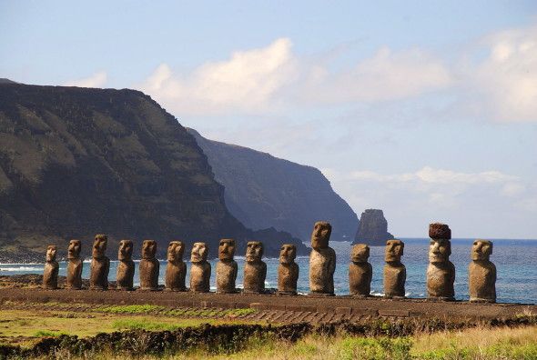 Moai. Foto di RS, via Flickr