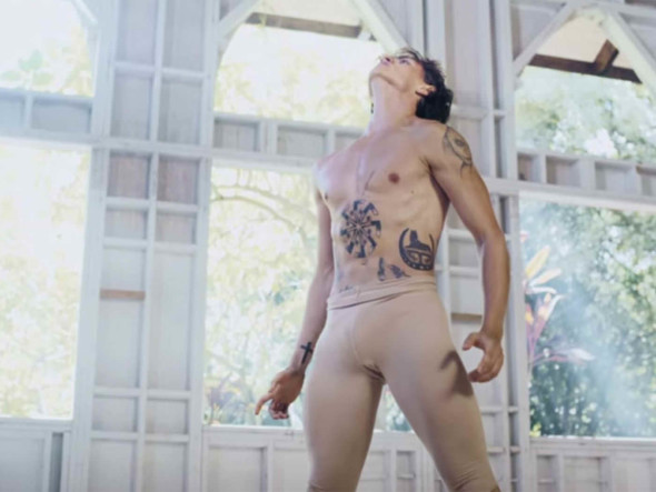 sergei-polunin-dances-to-take-me-to-church-by-hozier-directed-by-david-lachapelle