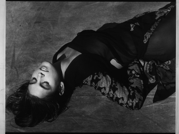 Albert Watson, Blumarine, San Francisco – autunno/inverno 1989/90. Modella: Cindy Crawford. Photo by Albert Watson