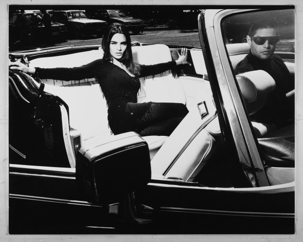 Albert Watson, Blumarine, Napoli – autunno/inverno 1990/91. Modelli: Talissa Soto, Gustavo. Photo by Albert Watson