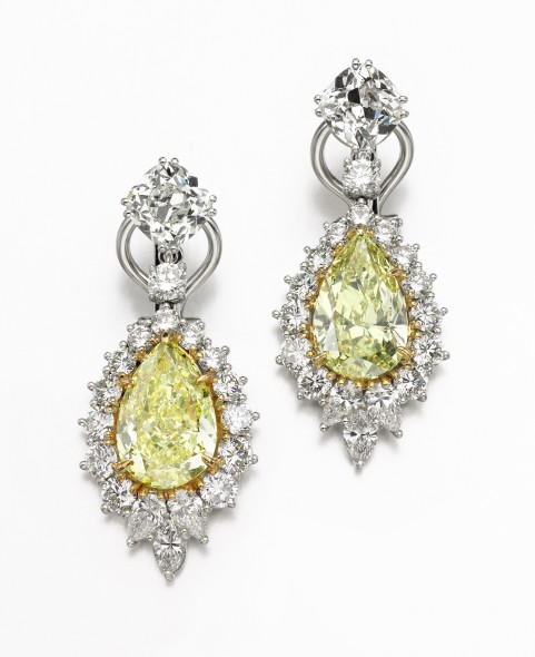 Lot 349 Pair of fancy intense yellow diamond pendent earrings Estimate: CHF 250,000 – 345,000 / US$ 250,000 – 350, 000