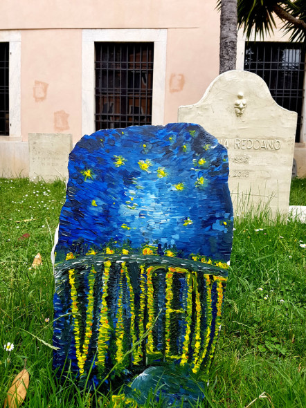 Cimitero Artisti Cattelan Carrara