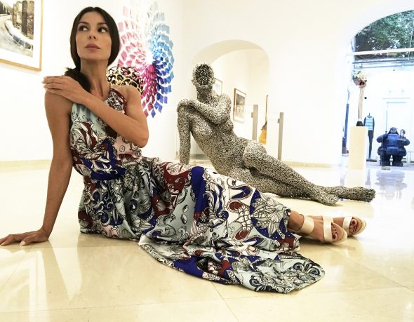 #SELFIEADARTE "It is difficult to free fools from the chains they revere." Seo Young Deok, Nirvana 163 #TheBrilliantShape @LiquidArtSystem #CapriTheIslandOfArt #Capri