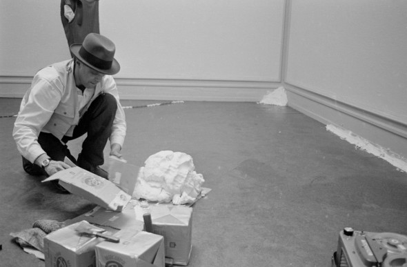 Joseph Beuys working on Fettecke, 1969 “When Attitudes Become Form” Kunsthalle Bern, 1969 Courtesy The Getty Research Institute, Los Angeles (2011.M.30) Photo: Balthasar Burkhard © J. Paul Getty Trust