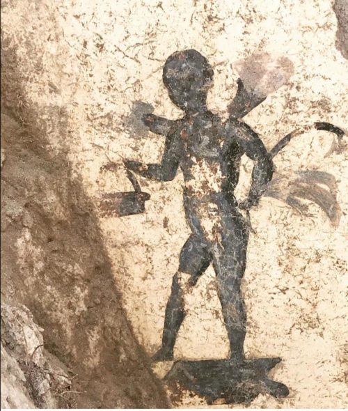 Sagoma di un amorino ritrovata a Pompei