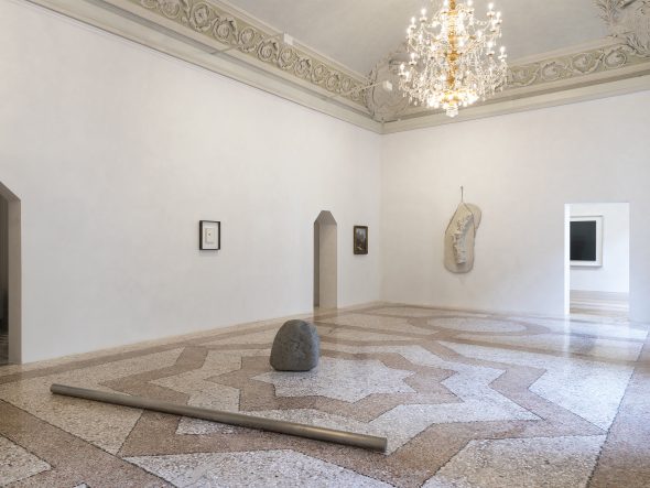 Nature Knows No Pause Installation views Massimo De Carlo, Milan-Belgioioso, 2018 Photo by Roberto Marossi Courtesy Massimo De Carlo, Milan/London/Hong Kong