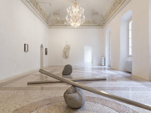 Nature Knows No Pause Installation views Massimo De Carlo, Milan-Belgioioso, 2018 Photo by Roberto Marossi Courtesy Massimo De Carlo, Milan/London/Hong Kong
