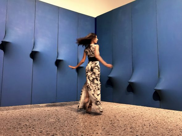 #SELFIEADARTE "Come attivare la spunta blu" @AgostinoBonalumi Blu abitabile, 1967 @PalazzoReale #Milano @CleliaPatella