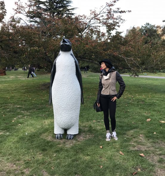 #SELFIEADARTE "Pinguino The Long” #JohnBaldessari Penguin, 2018 Marian Goodman Gallery - NY @FriezeArtFair #London @CleliaPatella