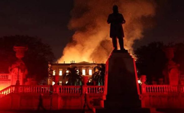 L’incendio del Museo Nacional de Río de Janeiro