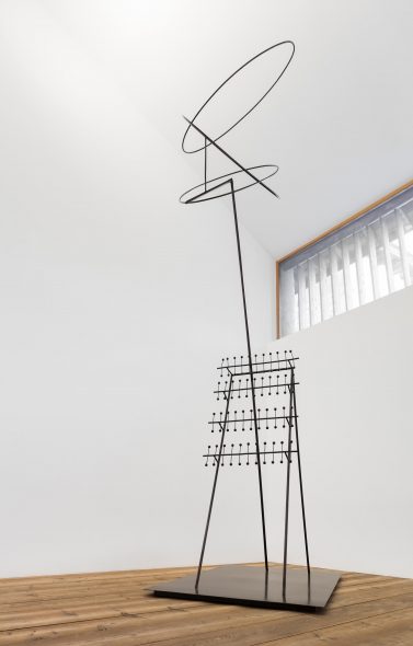 FAUSTO MELOTTI I Luoghi Deputati, 1976 rame brunito cm 650 x 130 x 100