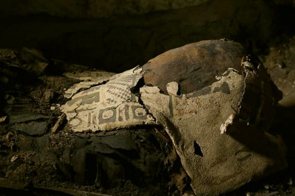 Le mummie trovate a Minya, nella necropoli di Tuna el-Gebel (foto Facebook Ministry of Antiquities)
