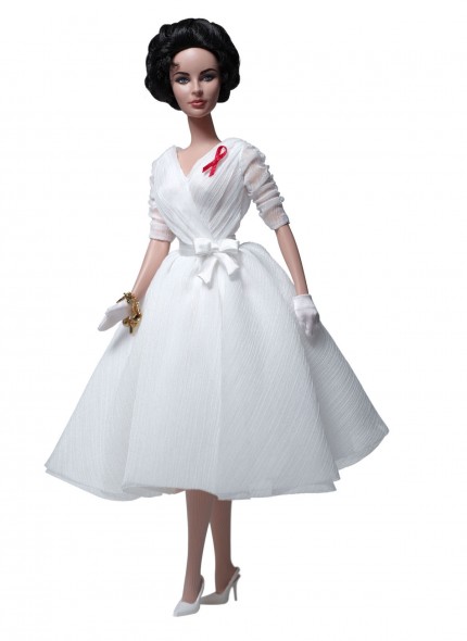 Elizabeth Taylor in versione Barbie da collezione - ArtsLife